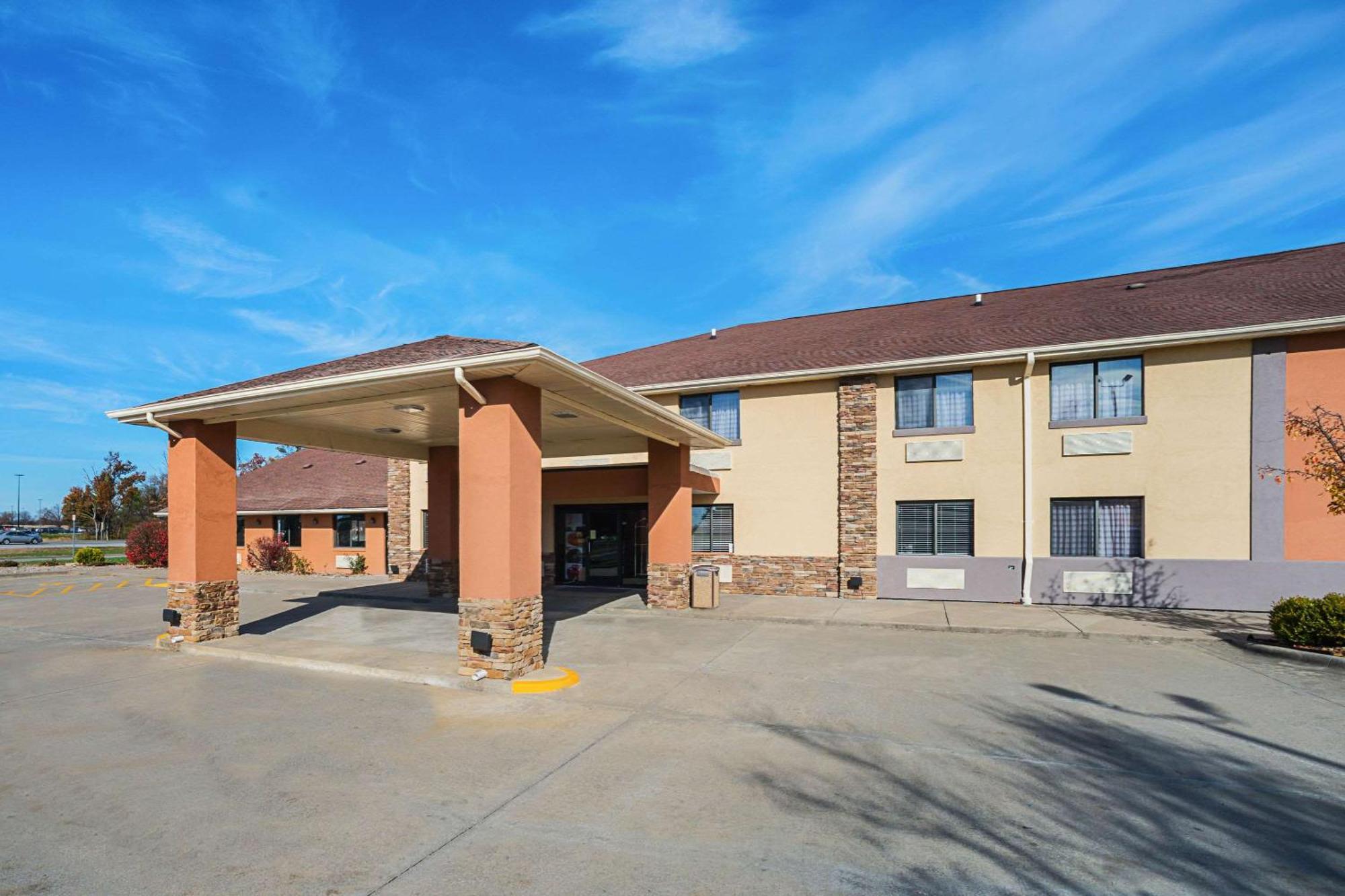 Quality Inn Carbondale University Area Exteriér fotografie